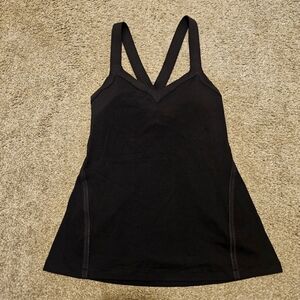 Lululemon Tank Top Cross Back Built in Bra Black  Size 8 Yoga Gym Training